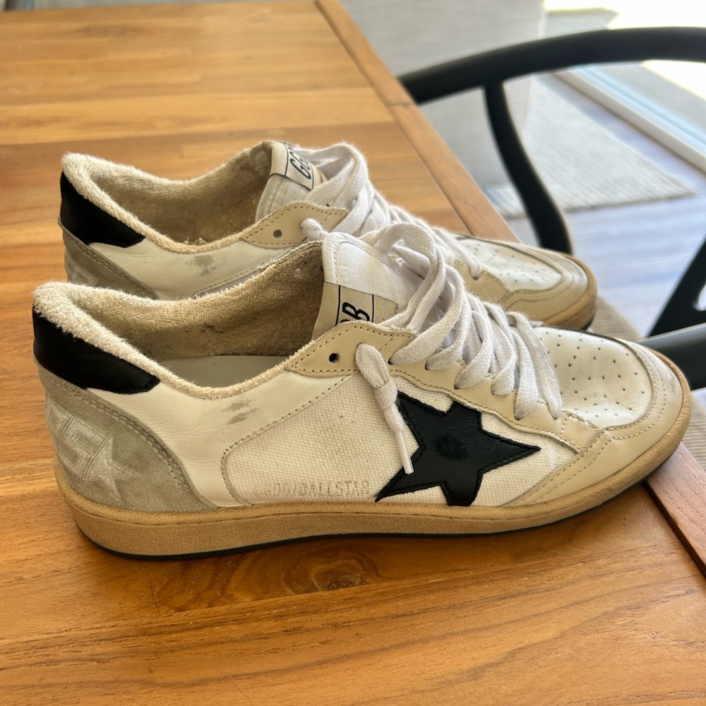 Golden Goose Ball Star Double Quarter in White/Ivory/Black! Size 38!